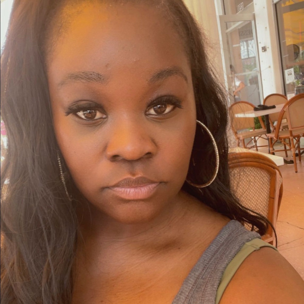 Meet your Posher, Tanika